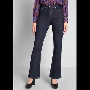 MODCLOTH The Los Feliz Flared Jeans, Size 8R, NWT